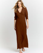 Robe longue en crêpe de coton fauve