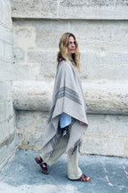 Poncho Sable