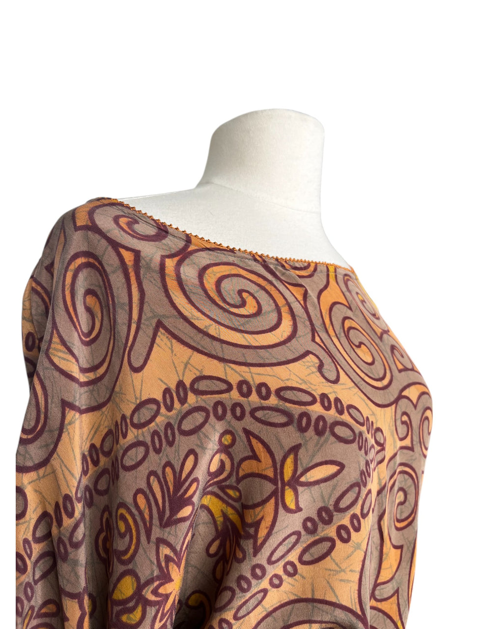 Robe Simone 2816
