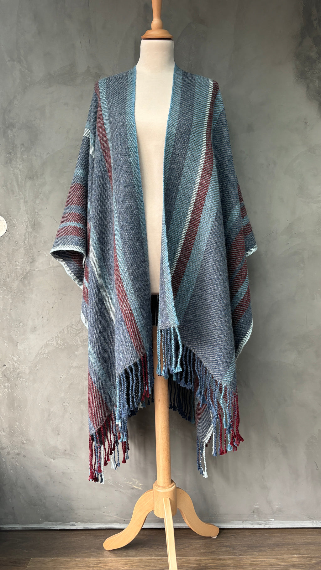 Ruana AP (Anthracite/ Prune)