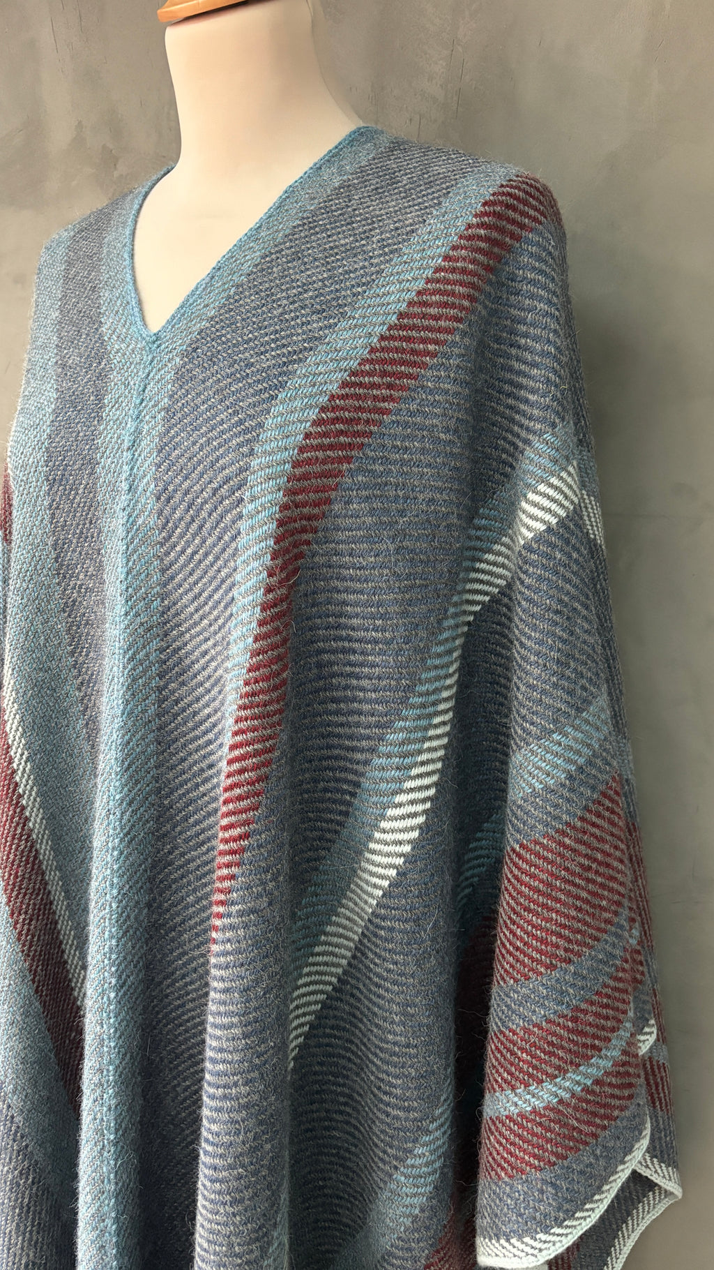 Poncho AP (Anthracite/ Prune)