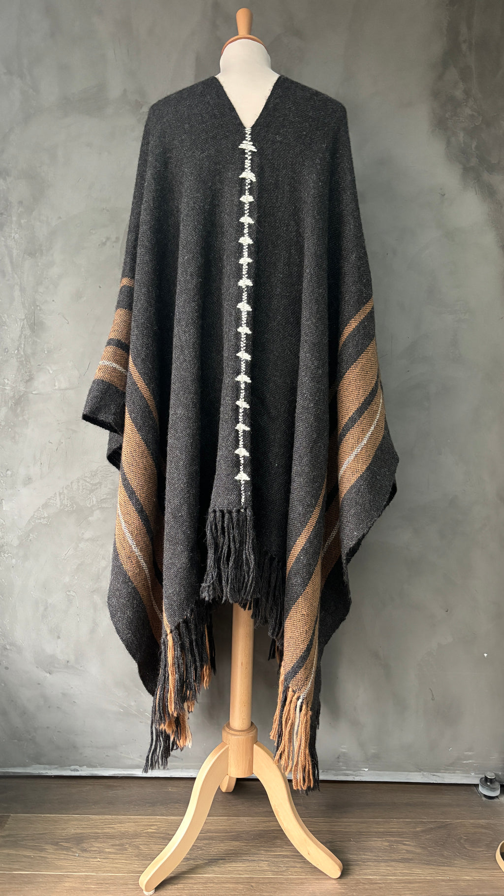 Poncho LMC Anthracite/ Marron