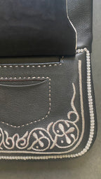 Besace Berbère noire broderie écrue