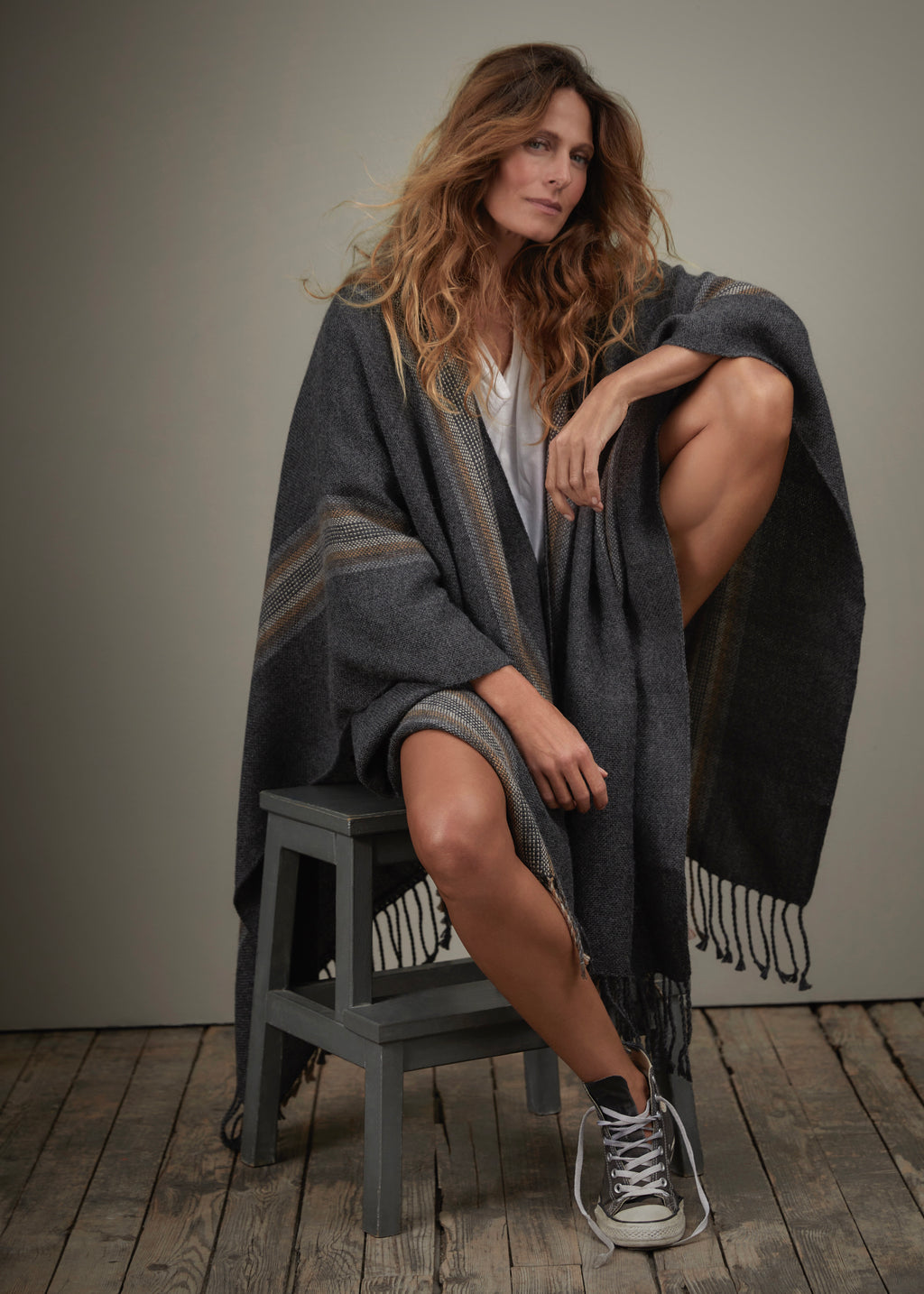 Ruana Anthracite